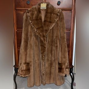 FIRE SALE💥 Sheared Mink Stroller Coat with frayed collar and sleeves / FLAWLESS